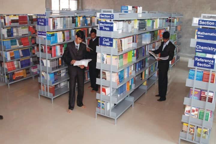 Sanjeevan Group of Institutions campus in Kolhapur, Maharashtra, India — photo 4