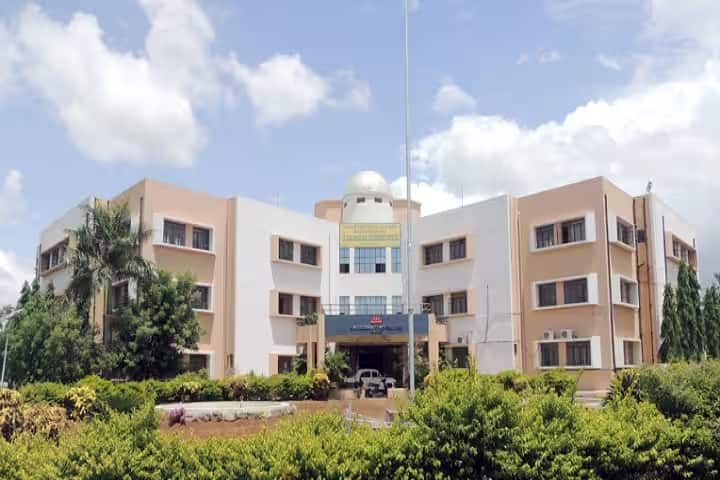 Kittur Rani Channamma College of Horticulture campus in Arabhavi, Karnataka, India — photo 3