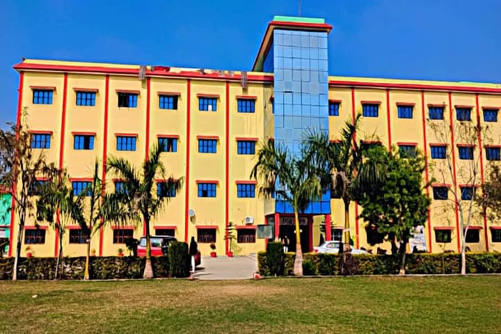 Pahalwan Gurudeen Prasikshan Mahavidyalaya campus in Lalitpur, Uttar Pradesh, India — photo 1