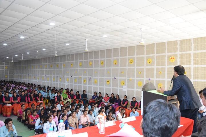 Rajeshbhaiya Tope College of Pharmacy campus in Aurangabad, Maharashtra, India — photo 2