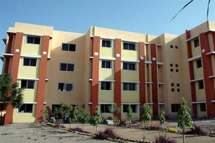 Shri and Smt VK Kamdar B Ed College campus in Rajkot, Gujarat, India — photo 1
