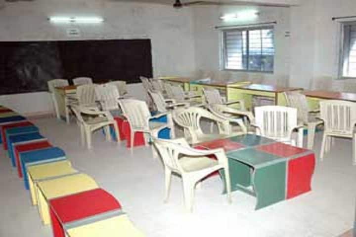 Shri and Smt VK Kamdar B Ed College campus in Rajkot, Gujarat, India — photo 4