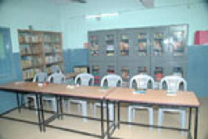 Sri Mirambica B Ed College campus in Rajkot, Gujarat, India — photo 4