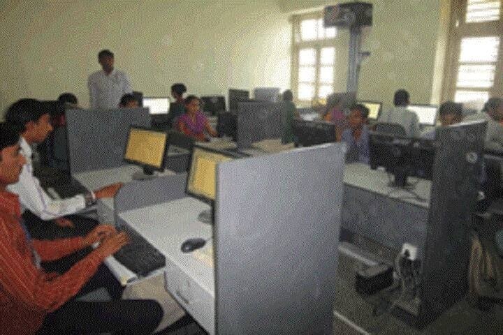 Smt MM Shah College of Education campus in Surendranagar, Gujarat, India — photo 2