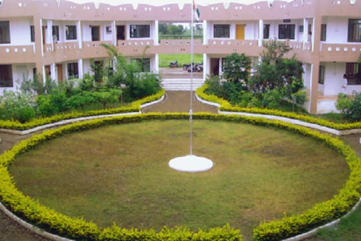 Rajashri Shahu College of Pharmacy campus in Buldana, Maharashtra, India — photo 1