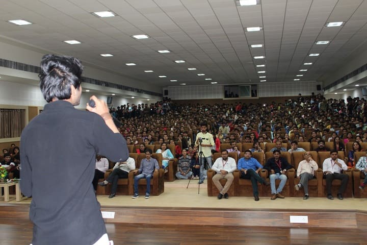 Noble University campus in Junagadh, Gujarat, India — photo 5