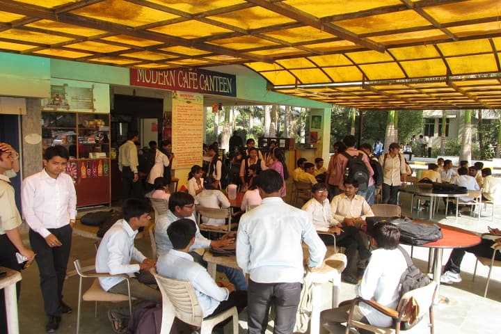 Noble University campus in Junagadh, Gujarat, India — photo 6