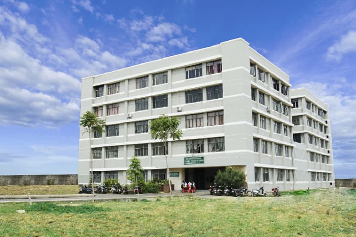 Sri Venkateshwaraa College of Para Medical Sciences, Puducherry campus in Puducherry, India