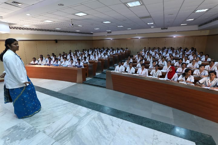 Sri Venkateshwaraa College of Para Medical Sciences campus in Puducherry, India — photo 2
