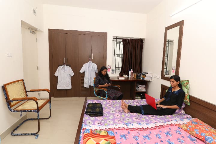 Sri Venkateshwaraa College of Para Medical Sciences campus in Puducherry, India — photo 4