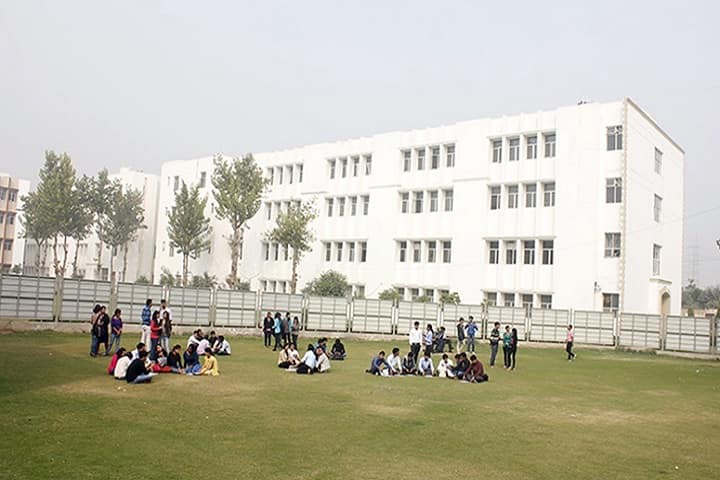 Chaudhary Partap Singh Memorial College of Education campus in Gurgaon, Haryana, India — photo 1
