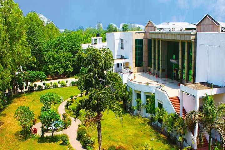 Ch Devi Lal College of Education campus in Jagadhri, Haryana, India — photo 2
