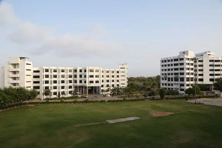 LJ School of Applied Sciences campus in Ahmedabad, Gujarat, India — photo 1