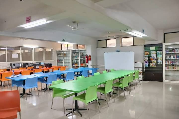 LJ School of Applied Sciences campus in Ahmedabad, Gujarat, India — photo 5