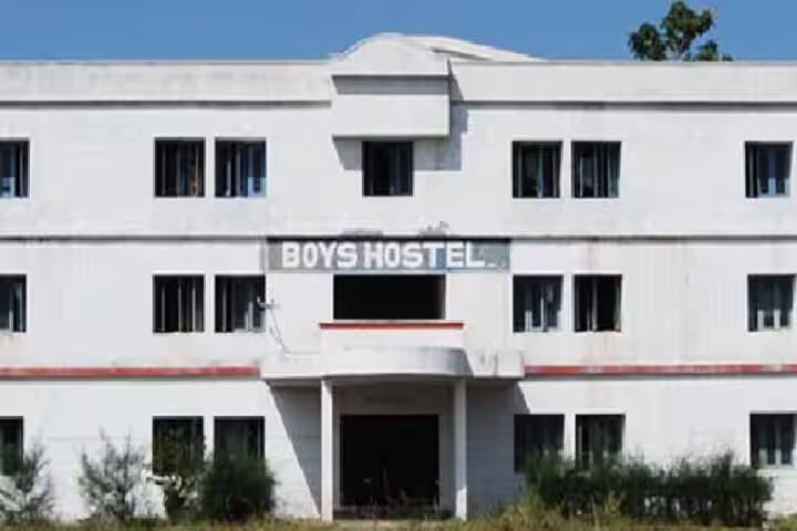 Kurinji College of Engineering and Technology campus in Tiruchirappalli, Tamil Nadu, India — photo 3
