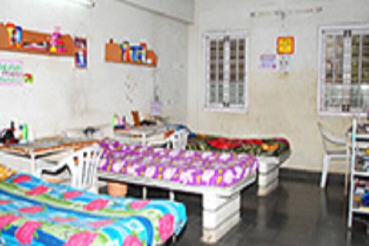 Kamineni Institute of Medical Sciences College of Nursing campus in Narketpally, Telangana, India — photo 4