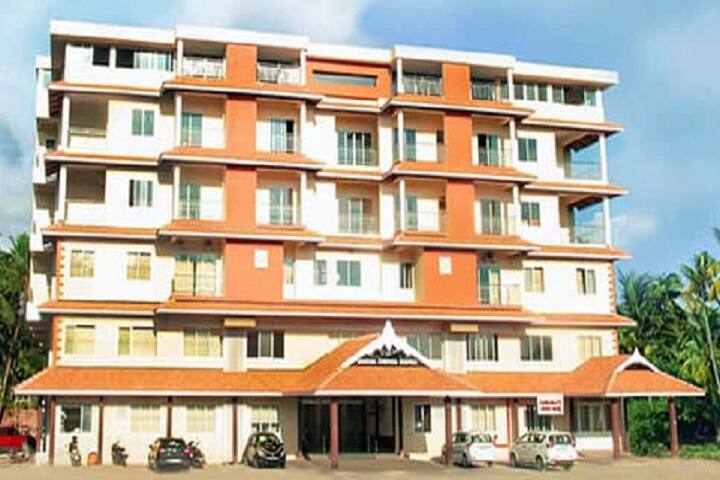 Sharada Yoga and Naturopathy Medical College and Hospital campus in Mangalore, Karnataka, India — photo 2