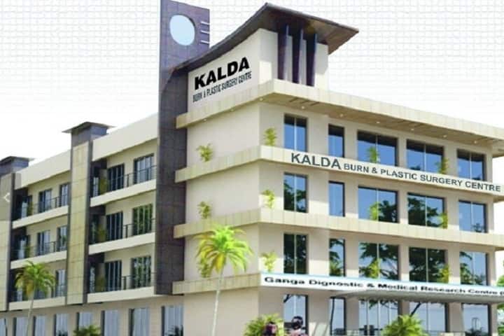 Hardik College of Nursing campus in Raipur, Chhattisgarh, India — photo 1