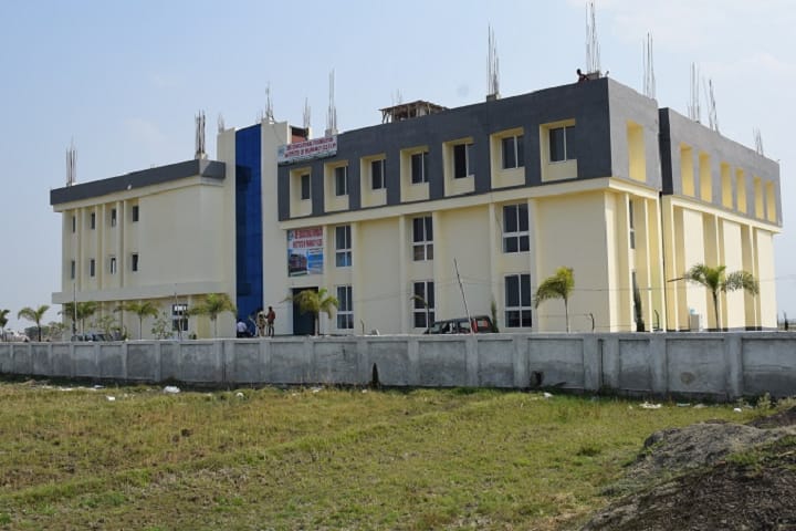Zee Educational Foundation Institute of Pharmacy campus in Aurangabad, Maharashtra, India — photo 1