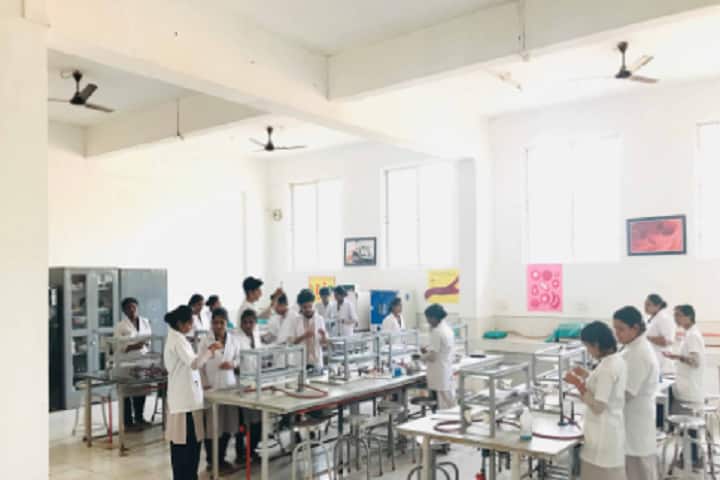 Institute of Paramedical Sciences campus in Anjarakandy, Kerala, India — photo 4