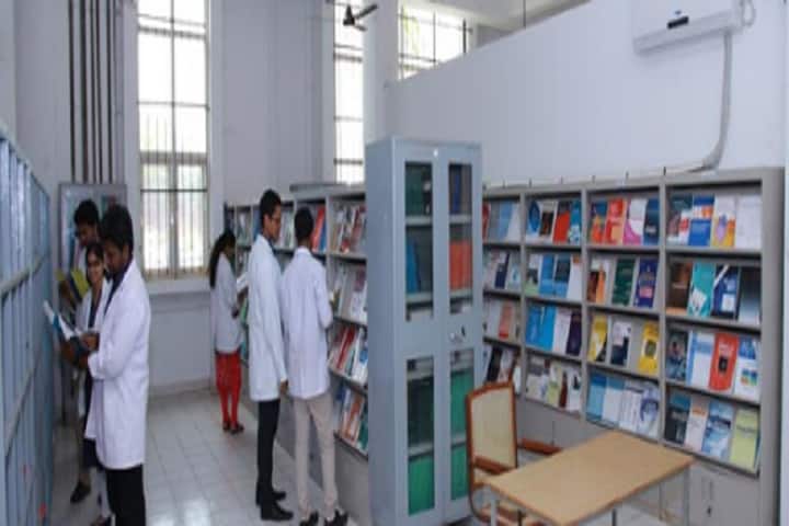 Institute of Paramedical Sciences campus in Anjarakandy, Kerala, India — photo 5