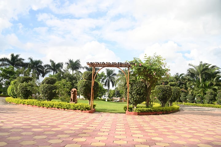 Sri Aurobindo Institute of Allied Health and Paramedical Sciences campus in Indore, Madhya Pradesh, India — photo 1