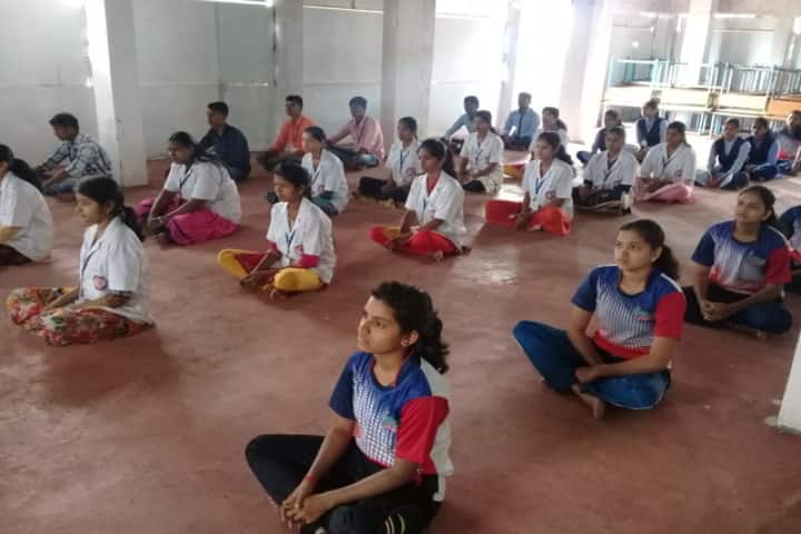 Yeshwant Redekar College of Pharmacy campus in Kolhapur, Maharashtra, India — photo 5
