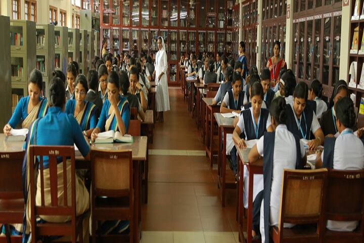Lourdes College of Nursing campus in Kochi, Kerala, India — photo 5