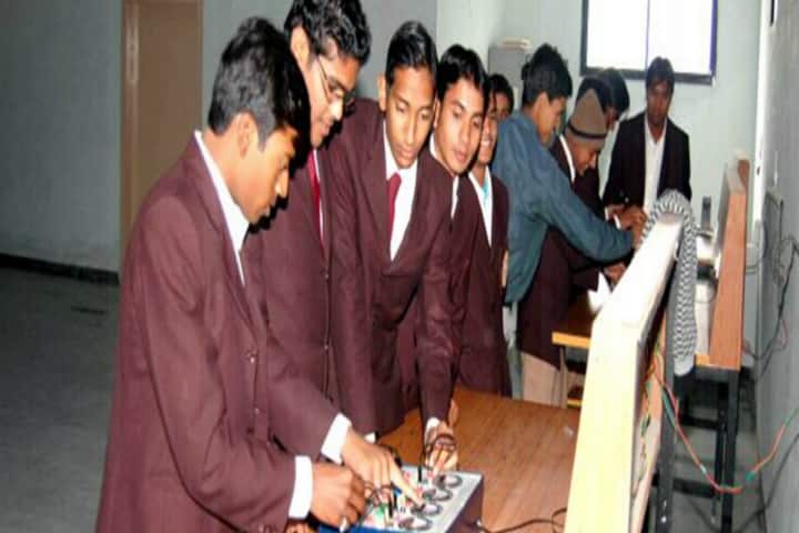 Prashanti Institute of Technology and Science campus in Ujjain, Madhya Pradesh, India — photo 2