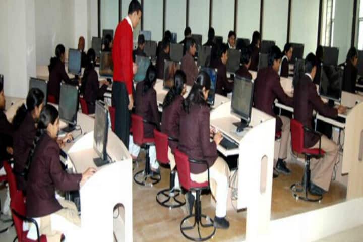 Prashanti Institute of Technology and Science campus in Ujjain, Madhya Pradesh, India — photo 3