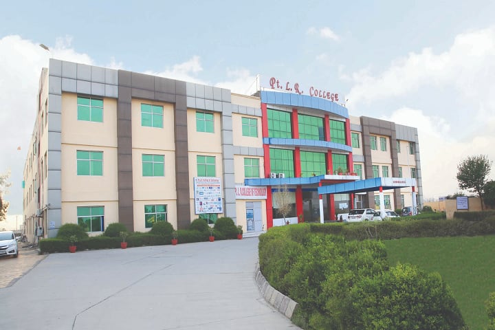 Pt LR College of Pharmacy campus in Faridabad, Haryana, India — photo 1
