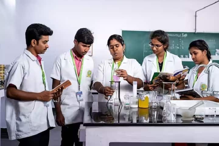 PSV College of Pharmaceutical Science and Research campus in Krishnagiri, Tamil Nadu, India — photo 2