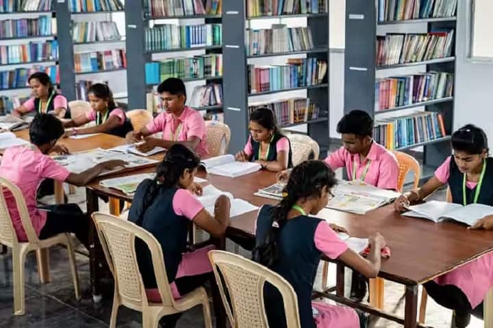PSV College of Pharmaceutical Science and Research campus in Krishnagiri, Tamil Nadu, India — photo 3
