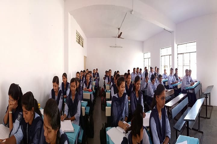 Yashvantrao Chavan College of Pharmacy campus in Ahmednagar, Maharashtra, India — photo 2