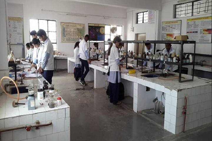 Yashvantrao Chavan College of Pharmacy campus in Ahmednagar, Maharashtra, India — photo 4