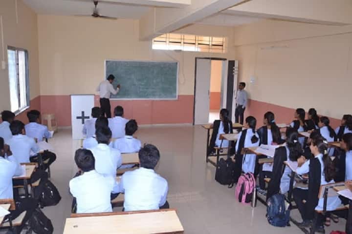 KBHSS Trust's Institute of Pharmacy campus in Malegaon, Maharashtra, India — photo 5