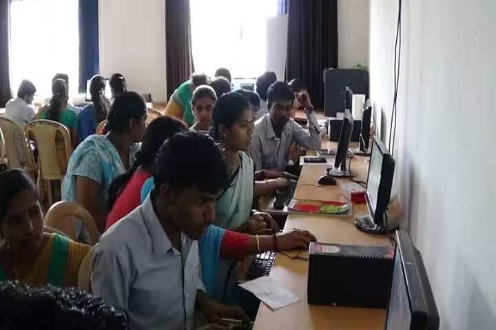 Vijayanagar College of Education campus in Hubli, Karnataka, India — photo 5