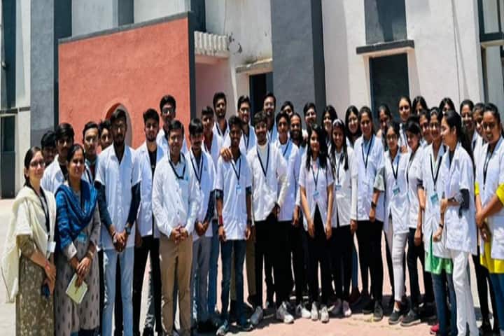 KB Raval College of Pharmacy campus in Gandhinagar, Gujarat, India — photo 4
