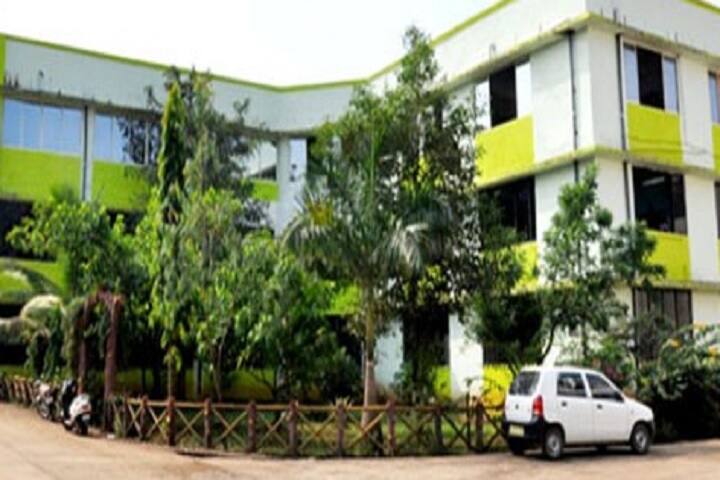 Yadavrao Tasgaonkar Institute of Pharmacy Bachelor Degree campus in Karjat, Maharashtra, India — photo 1