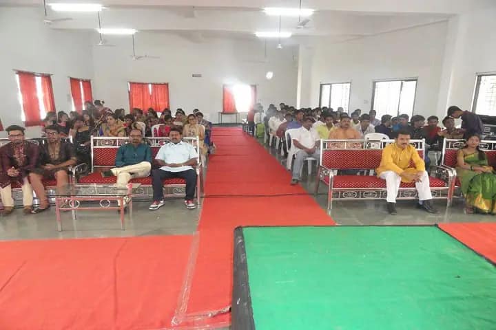 Priyadarshini JL College of Pharmacy Diploma campus in Nagpur, Maharashtra, India — photo 2