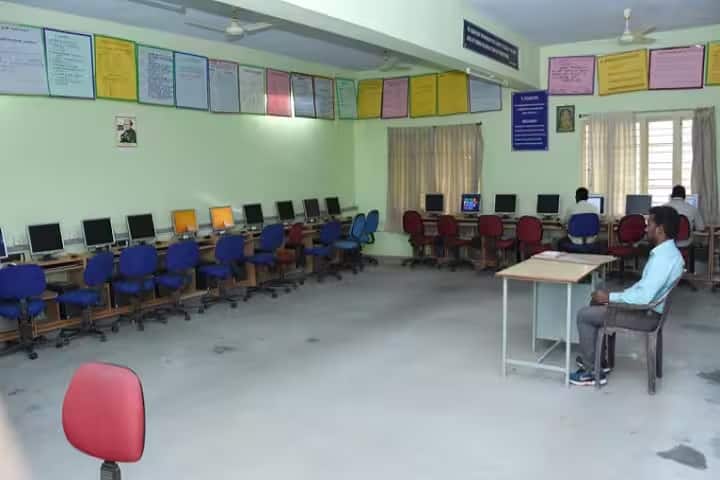 Selvam College of Physical Education campus in Namakkal, Tamil Nadu, India — photo 3