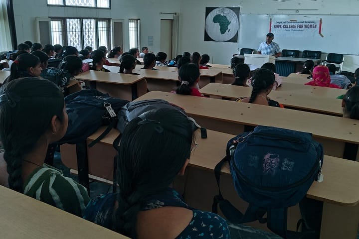 Shaheed Devinder Singh Government College for Women campus in Ratia, Haryana, India — photo 2