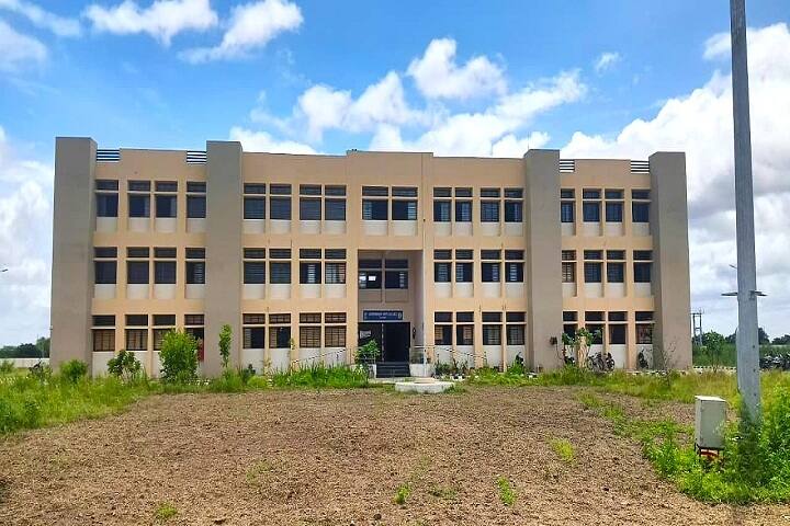 Government Arts College campus in Vallabhipur, Gujarat, India — photo 4