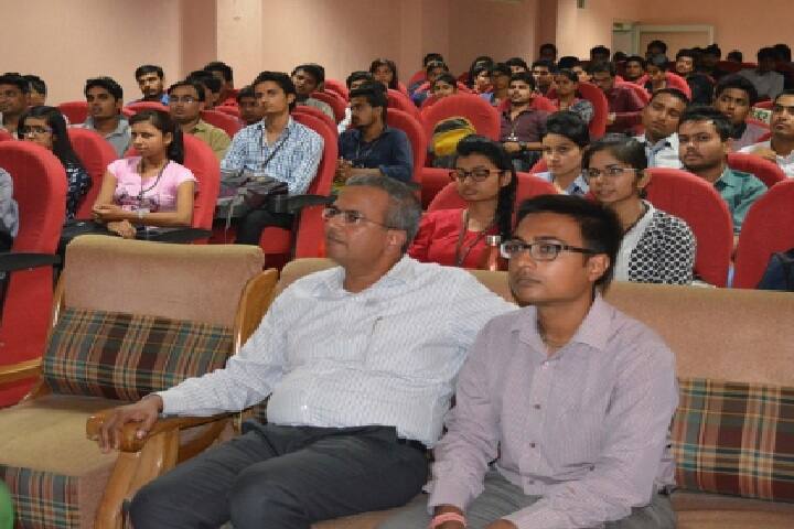 IIMT College of Management campus in Greater Noida, Uttar Pradesh, India — photo 5