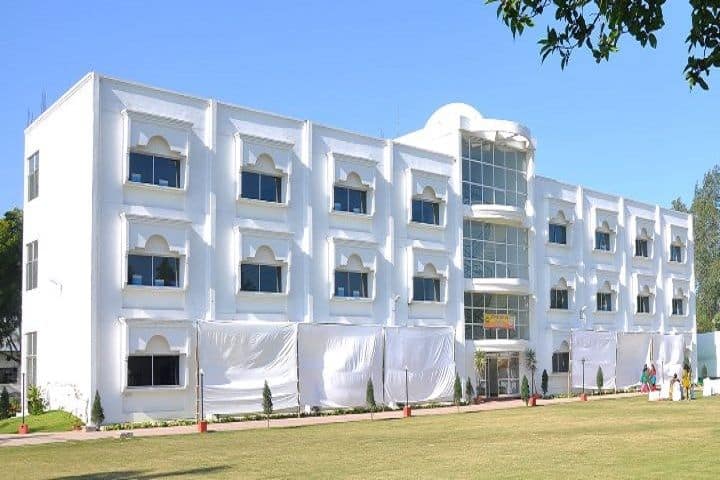 Saaii College of Medical Science and Technology campus in Kanpur, Uttar Pradesh, India — photo 1