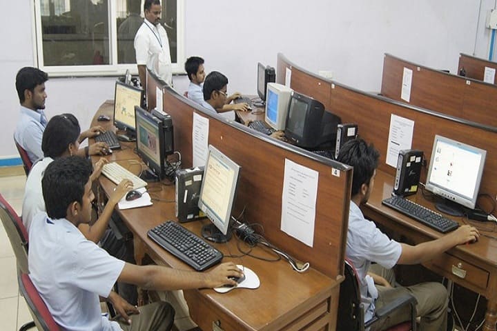 Chettinad Hospital and Research Institute campus in Kelambakkam, Tamil Nadu, India — photo 3