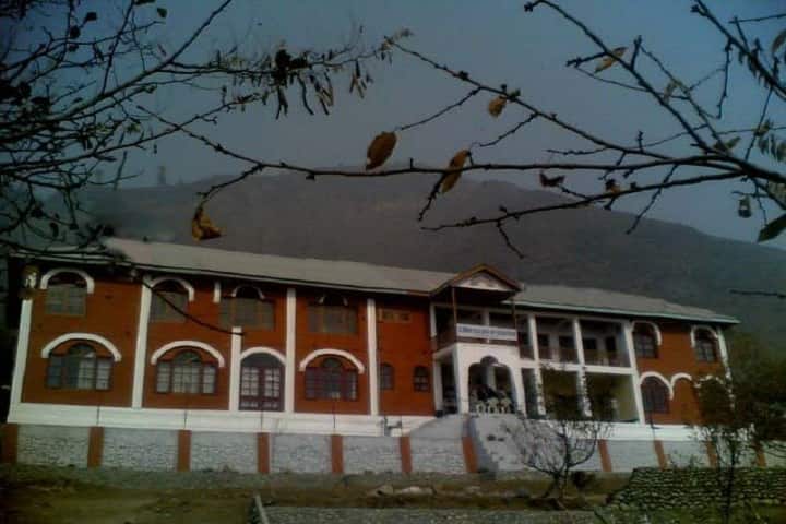 Al Noor College of Education, Bandipora campus in Plan Bandipora, Jammu and Kashmir, India