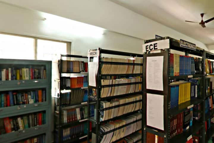 Adhi College of Engineering and Technology campus in Kancheepuram, Tamil Nadu, India — photo 3
