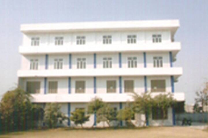 Guru Teg Bahadur College of Nursing campus in Amritsar, Punjab, India — photo 1