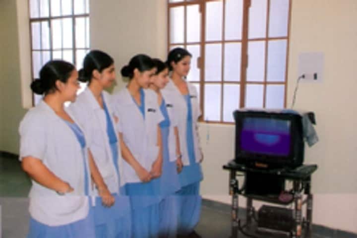 Guru Teg Bahadur College of Nursing campus in Amritsar, Punjab, India — photo 2